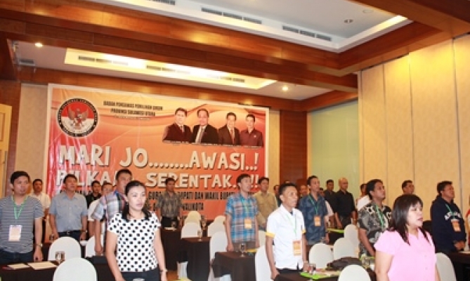 43 Jurnalis di Provinsi Sulut mengikuti pelatihan pengawasan pemilu partisipatif yang digelar Bawaslu Provinsi Sulut