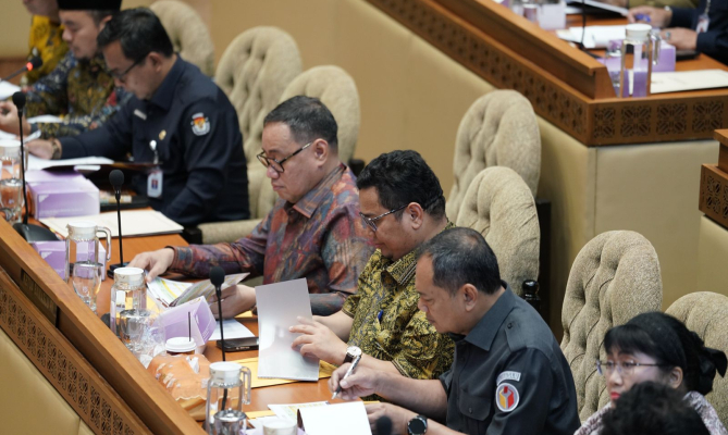 Anggota Bawaslu Herwyn JH Malonda, Ketua Bawaslu Rahmat Bagja, Sekretaris Jenderal Bawaslu Ichsan Fuady