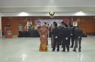 Pelantikan anggota Panitia Pengawas Pemilu Kepala Daerah kabupaten Bangka Tengah, kabupaten Bangka Barat, kabupaten Bangka Selatan dan kabupaten Belitung Timur