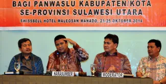 Ketua Bawaslu RI, Muhammad menyampaikan sambutan