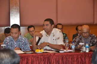 Suasana Forum Pembahasan Penyusunan Juknis Penanganan Pelanggaran Pemilihan Gubernur, Bupati dan Walikota Tahun 2015 diikuti oleh Komisioner Bawaslu Provinsi Se-Indonesia