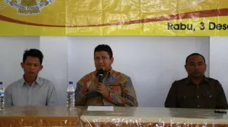 Ketua Bawaslu, Muhammad memberikan arahan kepada peserta terkait dengan tes tertulis Calon Panwaslu Kabupaten Tana Tidung