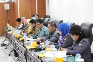 Pimpinan Bawaslu RI dan jajaran strukutral saat menyampaikan dan berdialog tentang regulasi Pilkada dan sengketa tata usaha Negara pemilihan